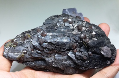 利博石 性質(zhì)、應(yīng)用與市場(chǎng)前景